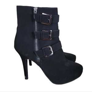 Y'Not? "Bellini" Black High Heeled Boots Size 9 M